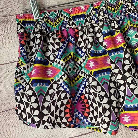 OP Multi-Colored Geometric Shorts Drawstring Elastic Waist Beach Size L (11-13) - Picture 6 of 9